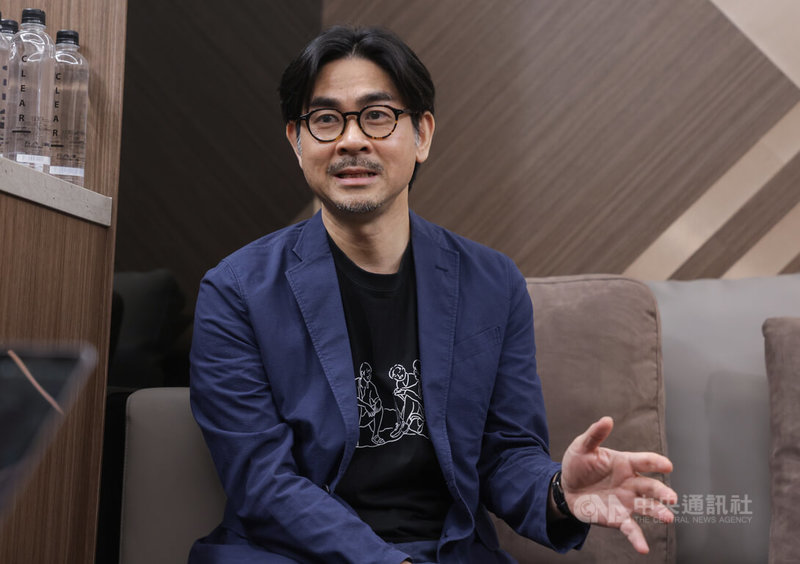 香港導演黃修平執導作品「看我今天怎麼說」獲得金馬獎、金像獎音效獎項入圍肯定,他受訪時表示,很多人可能覺得電影拍的是手語,不只不用設計音效,甚至連現場收音也能免除,「但當然不是這樣啊!我又不是拍默片。」中央社記者裴禛攝 114年5月7日