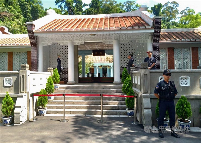 為了讓慈湖、大溪派遣官兵值勤及駐守有據,並便於管理,遂改以「營區」概括全域。(中央社檔案照片)