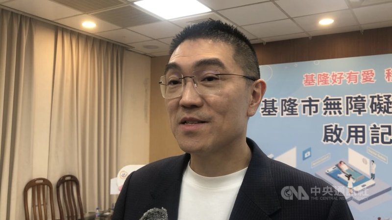 前基隆市府民政處長張淵翔涉非法利用戶政系統查個資助罷免遭羈押,檢方近日還將約談極具重要地位的共犯,釐清涉案程度。基隆市長謝國樑(圖)7日說,如果有需要,他會積極協助。中央社記者王朝鈺攝 114年5月7日