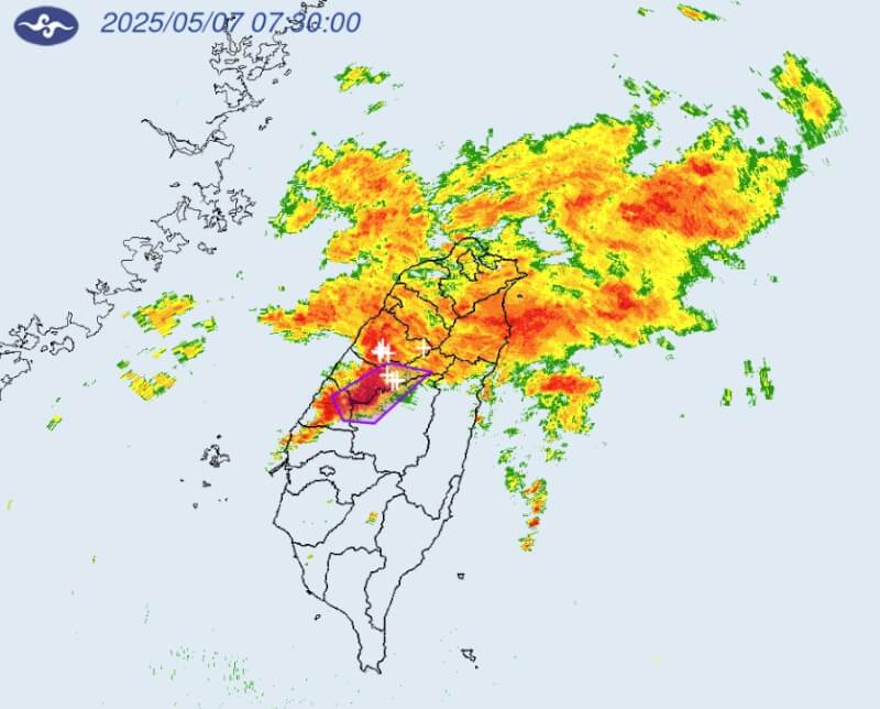 氣象署7日發布苗栗、彰化、台中、南投大雷雨即時訊息。(圖取自氣象署網頁cwa.gov.tw)