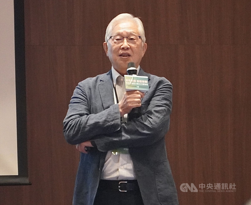 台南市環保局與南科管理局7日在大台南會展中心舉辦「淨零轉型綠意無限–南台灣綠能永續力行動論壇」,成功大學環境工程學系名譽教授張祖恩(圖)與會分享。中央社記者董俊志攝 114年5月7日