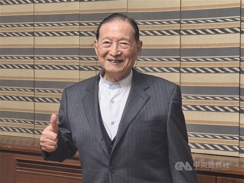 雞肉大廠卜蜂8日公布第1季財報，獲利創單季新高。圖為卜蜂董事長鄭武樾。（中央社檔案照片）
