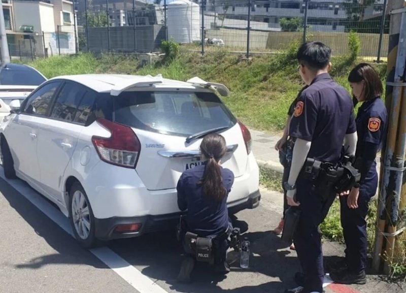 為打擊偽造車牌不法行為,跨機關建立合作機制。交通部公路局9日表示,與去年8月高峰相比,今年4月偽造號牌舉發案下降近7成。(交通部公路局提供)中央社記者黃巧雯傳真 114年5月9日