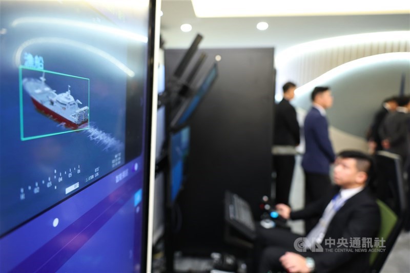 中科院積極檢討現有200餘項國防研發成果,選取已無機敏性與具民間產業應用者,期望加速技術落地,促進產業發展。(中央社檔案照片)