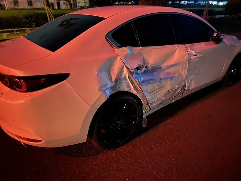 宜蘭監獄管理員伍姓男子10日晚間開車前往監獄時,在監獄前方與機車發生碰撞,騎士嚴姓男子送醫急救後宣告不治。(讀者提供)中央社記者王朝鈺傳真 114年5月11日