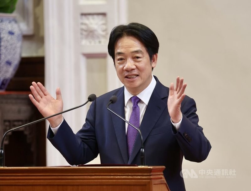 總統賴清德(圖)13日在總統府接見第2屆青志獎獲獎志工團隊代表,總統感謝所有青年志工的努力,讓台灣發光發熱,充滿溫暖,也希望大家在人生每一段旅程中,都能繼續保有這份關懷社會的初心,讓志工精神在這片土地上持續持續發芽、開花、結果。中央社記者張皓安攝 114年5月13日