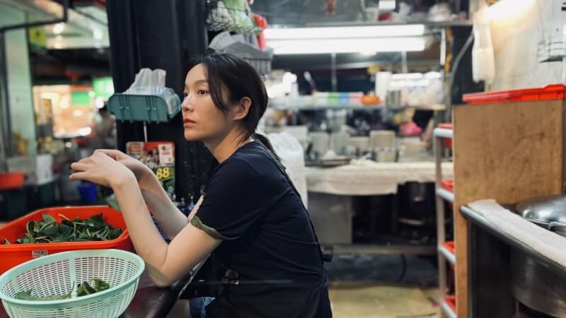 台灣導演鄒時擎執導作品「左撇子女孩」入選坎城影展「影評人週」單元,台灣演員蔡淑臻(圖)參與演出。(左撇子女孩提供)