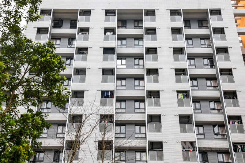 圖為新北市土城員和青年社會住宅建案外觀。(中央社檔案照片)