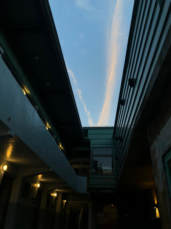 連江縣南竿鄉梅石營區軍官與士兵特約茶室由縣府文化處委外經營,轉型為獨立藝術村「梅石譯境」,將於近期開幕。(梅石譯境提供)中央社記者潘欣彤傳真 114年5月15日