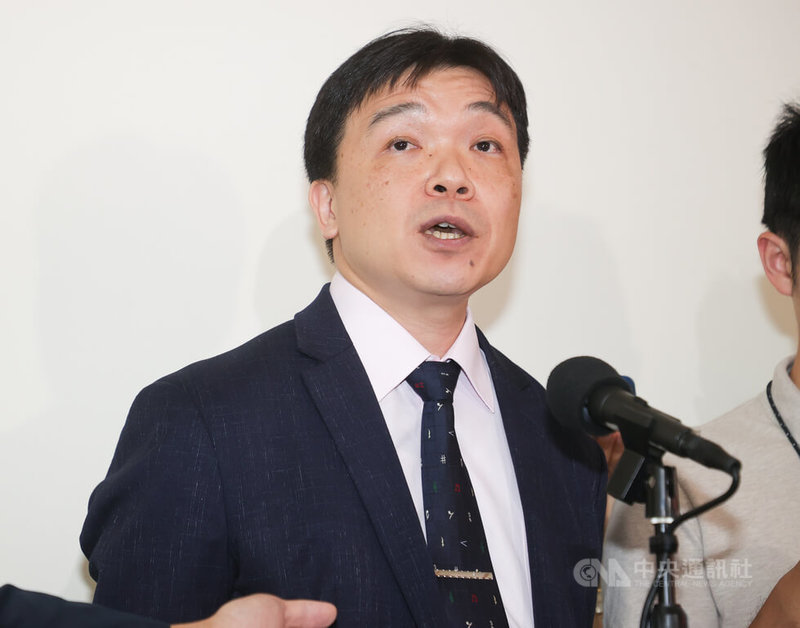 教育部長鄭英耀14日表示,現階段不鼓勵,甚至是禁止、反對中小學和大學「交流只想到中國」。陸委會副主委沈有忠(圖)15日在立法院表示,陸委會的立場是兩岸交流要依循健康有序原則,教育部現在有相關登錄機制,陸委會也有揭露制度。中央社記者謝佳璋攝 114年5月15日