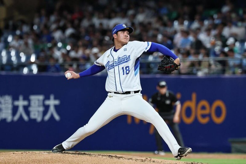 中華職棒富邦悍將隊投手黃保羅(圖)16日先發對味全龍隊,演出8局僅失1分好投,單場投球局數創生涯新高,送出4次三振,繳出生涯代表作,助悍將拿勝。(富邦悍將提供)中央社記者楊啟芳傳真 114年5月16日