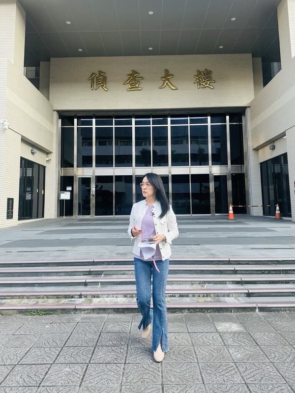 民進黨立委陳瑩(圖)表示,罷免她的提議人名冊有193筆死亡連署,這些死亡連署冒犯祖靈,她15日已到台灣士林地方檢察署提告罷免案領銜人福定.多諾涉嫌偽造文書。(陳瑩提供)中央社記者盧太城台東傳真 114年5月16日