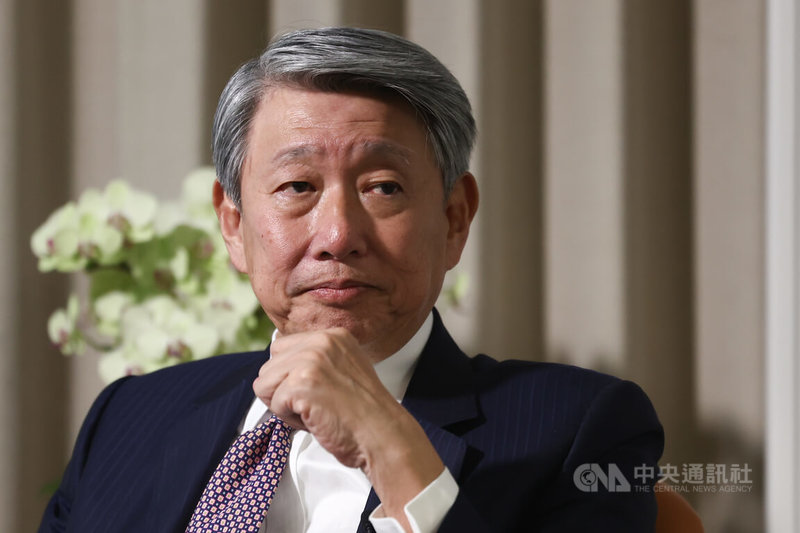 經濟部長郭智輝接受專訪表示,產業正面臨關稅挑戰,電價不宜波動,撥補千億對台電財務非常重要,將向電價審議委員報告電價調漲影響百工百業,「盡量維持下半年不漲價」,若最後撥補落空,台電也只好繼續舉債。中央社記者王騰毅攝 114年5月18日
