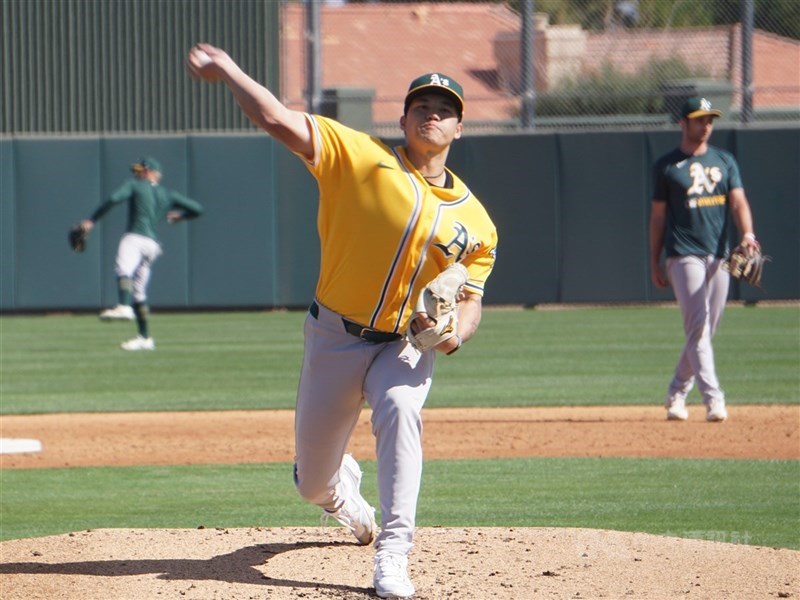 美國職業棒球小聯盟(MiLB)奧克蘭運動家隊2A投手莊陳仲敖今天先發6局挨轟失1分,優質先發拿下個人本季第3勝。(中央社檔案照片)
