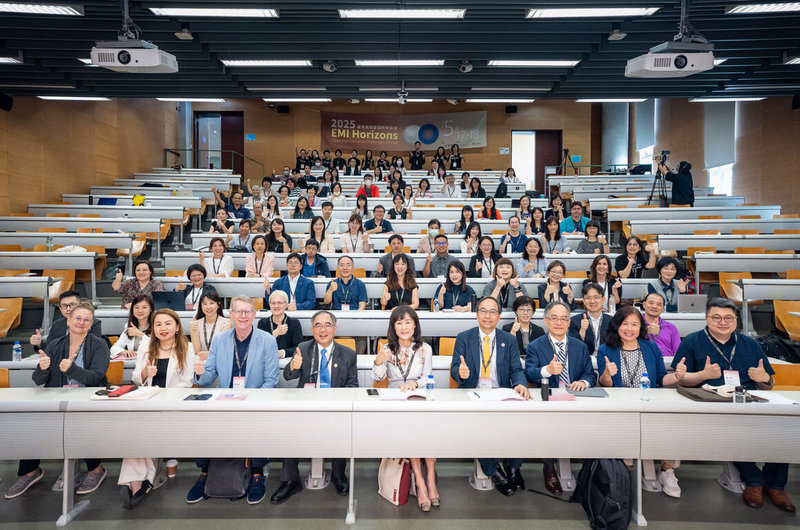 台灣大學雙語教育中心主辦2025台灣高教變語教育論壇 EMI Horizons,上百名國內外教育工作者與學者共襄盛舉,探討英語授課(EMI)的挑戰與實踐。(台大提供)中央社記者許秩維傳真 114年5月20日