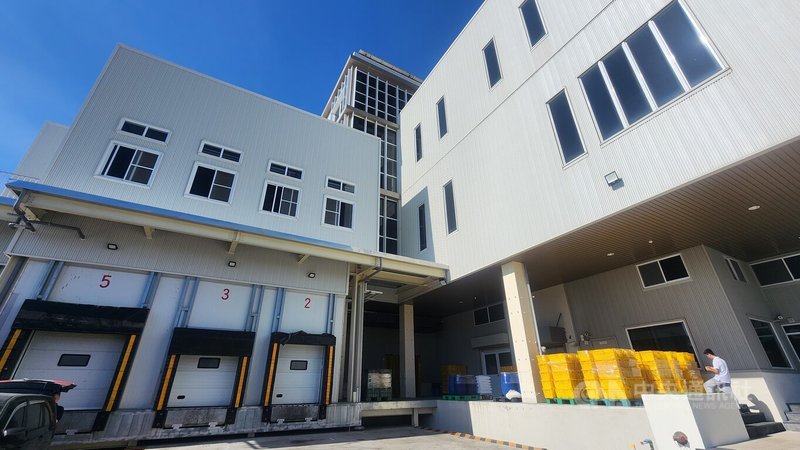 福記冷凍食品2020年宣布在高雄市湖內區擴建新廠導入智慧製造,建置自動化冷鏈產線,外觀顏色如純白雞蛋。中央社記者洪學廣攝 114年5月20日
