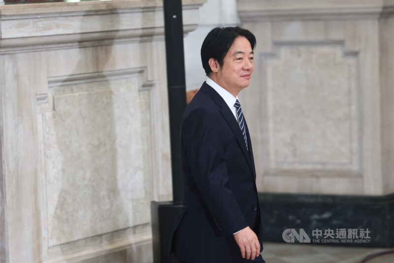 總統賴清德(圖)20日就職滿一週年,他上午在總統府敞廳發表「迎風轉型、穩健前行」談話,向民眾報告一年成果與未來擘劃。中央社記者吳家昇攝 114年5月20日