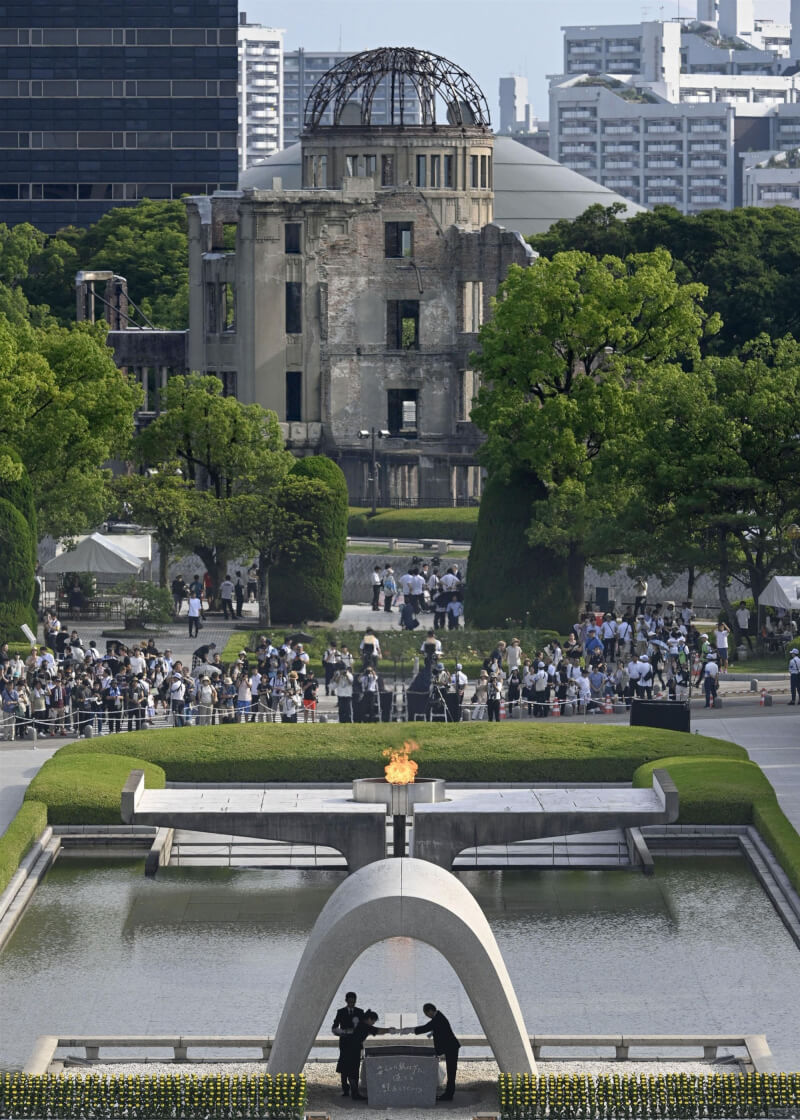 圖為去年8月廣島市和平紀念公園舉行紀念儀式。(共同社)