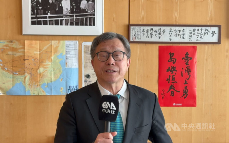 駐德代表謝志偉告訴中央社,德國新政府上任僅2週即在世界衛生大會(WHA)明確點名支持台灣參與世衛,具有重大政治意義。中央社記者林尚縈柏林攝 114年5月21日