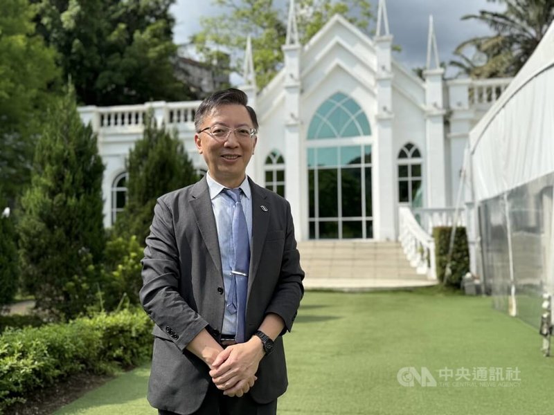 青青集團管理部協理謝偉鼎觀察,在大台北地區推動低碳綠色婚禮相對容易。中央社記者李宗憲攝 114年5月22日