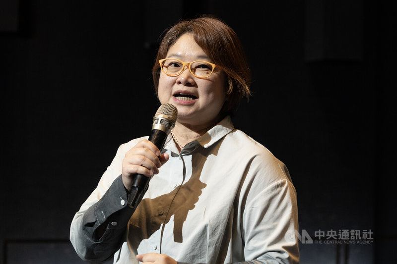 台灣歌劇「我的媽媽欠栽培」彩排記者會22日下午在台北表演藝術中心舉行,導演鄭嘉音(圖)出席致詞。中央社記者趙世勳攝 114年5月22日