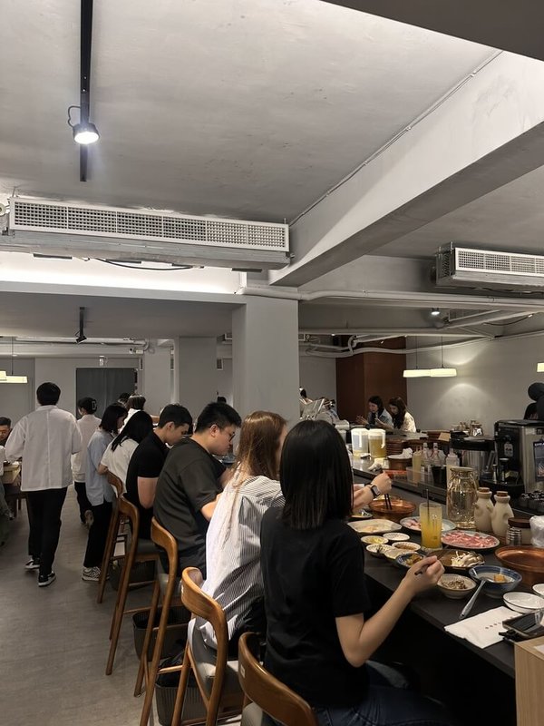 路易奇電力公司主打「自己烤只要原價6折」挑戰價,以減法哲學壓低服務成本,受年輕族群歡迎。(路易奇集團提供)中央社記者林孟汝傳真 114年5月23日