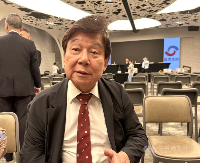 國票金23日舉行114年股東常會,國票金董事長魏啓林(圖)會後受訪表示,國票金今年業務重點將協助旗下樂天國際商業銀行推展聯貸參貸業務,預估樂天銀今年底、明年初會有增資需求。中央社記者蘇思云攝 114年5月23日