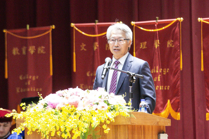 中央研究院院長廖俊智(圖)24日受邀擔任台灣師範大學畢業典禮演講嘉賓,勉勵學子面對革命性的變化,不能失去敏銳,而要將眼光放遠、洞察變局。(台師大提供)中央社記者陳至中台北傳真 114年5月24日