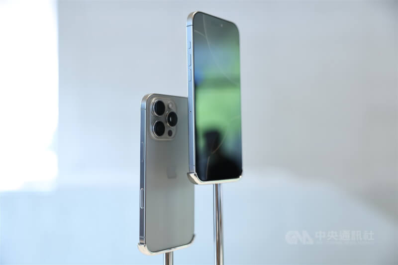 圖為蘋果iPhone 16系列機。(中央社檔案照片)