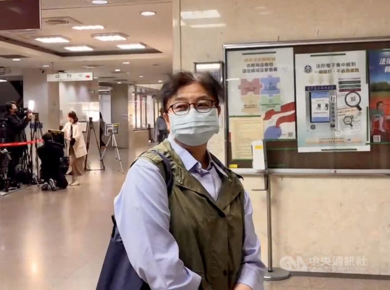 台北地院審理京華城案,27日以證人身分傳喚前都委會執行祕書劉秀玲(圖)、國民黨台北市議員應曉薇助理吳順民到庭交互詰問,釐清京華城案的決策過程。中央社記者林長順攝 114年5月27日