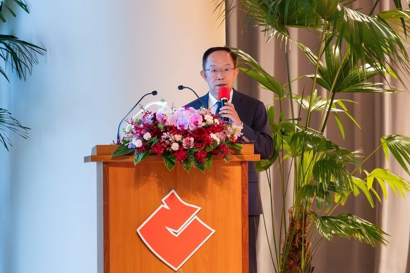 裕隆27日舉行股東會,總經理許國興表示,若調降汽車進口關稅,對台灣2500家汽車產業整車廠與零件廠、上下游相關就業人口達30萬人的衝擊太大,期盼政府從定額調降貨物稅著手,不調降汽車進口關稅。(裕隆提供) 中央社記者鍾榮峰攝傳真 114年5月27日