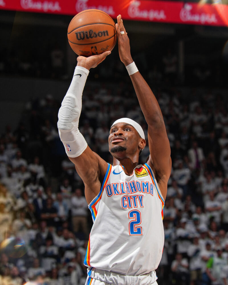 美國職籃NBA本年度最有價值球員亞歷山大26日演出準大三元，幫助奧克拉荷馬雷霆以128比126力克明尼蘇達灰狼。（圖取自x.com/nbastats）