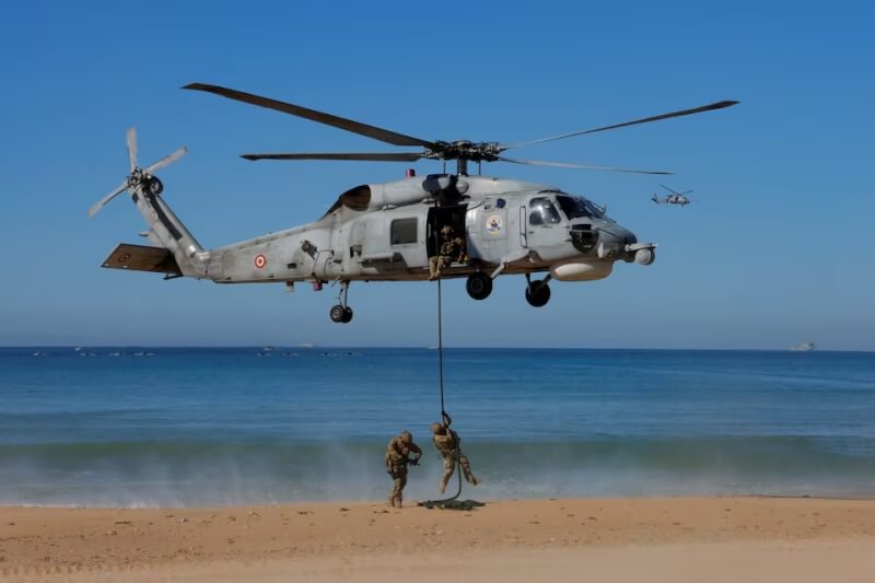圖為土耳其軍人2025年3月於西班牙巴爾貝特（Barbate）參加數個北約成員國參與的軍演。（路透社）