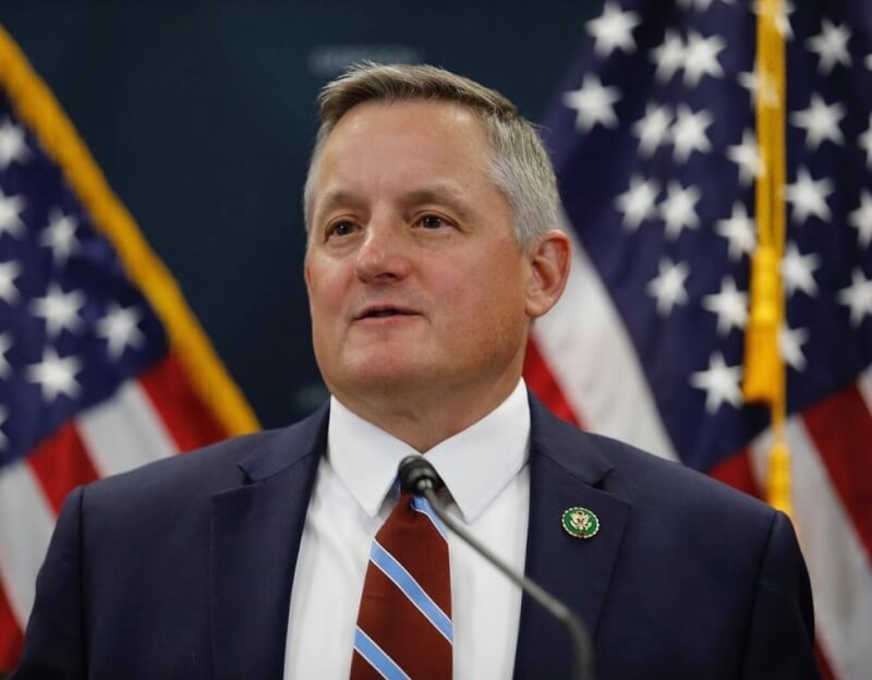 美國眾議員魏斯特曼27日率團訪台。（圖取自instagram.com/repwesterman）