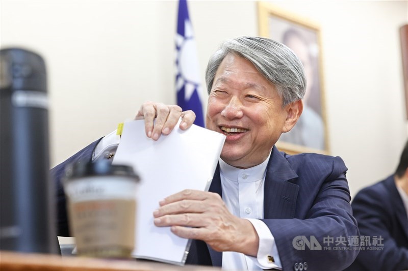 為協助企業海外布局,經濟部已於捷克和日本成立投資貿易服務中心,部長郭智輝表示,位於美國的投資貿易服務中心今年底將成立。(中央社檔案照片)