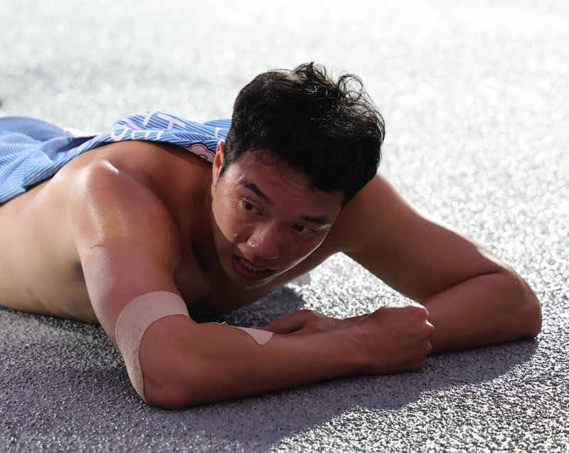 台灣男子十項全能好手王晨佑(圖)2025亞洲田徑錦標賽無緣站上頒獎台,28日賽後他趴在地上落下懊惱不已的眼淚,「我真的盡力了,結果還是不如自己期望,只希望這場完賽算是我新的開始」。(中華民國田徑協會提供)中央社記者黎建忠傳真 114年5月28日
