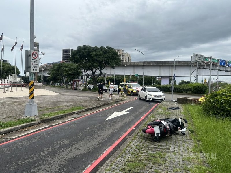 中華職棒味全龍隊球員張政禹28日在桃園棒球場旁發生擦撞事件,疑是在右轉時與同向直行的機車騎士發生碰撞,雙方酒測值均為0,詳細肇事原因尚待釐清。(翻攝照片)中央社記者葉臻傳真 114年5月29日