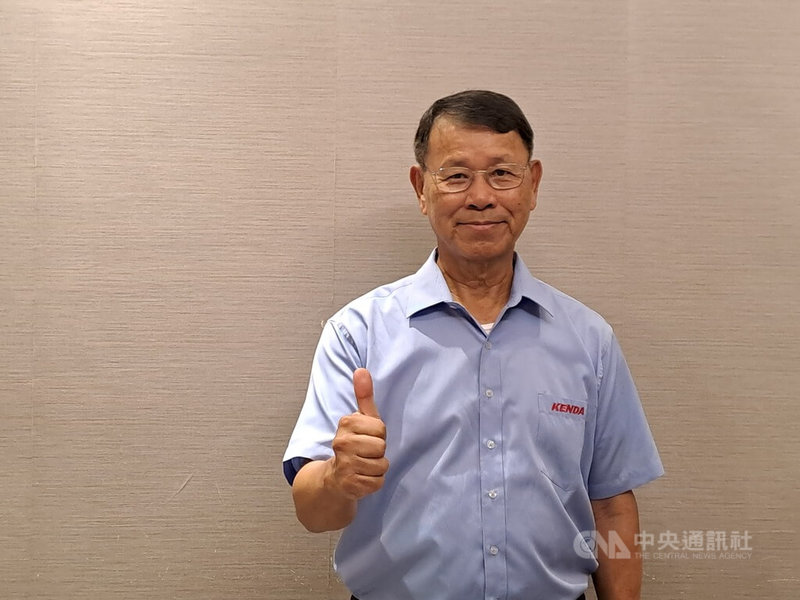 建大輪胎29日舉行股東會,董事長楊啓仁表示,雖然目前美國關稅影響有限,但因美國汽車輪胎廠已調高售價約7%至10%,決定自6月1日調高當地汽車輪胎售價10%。中央社記者潘智義攝 114年5月29日