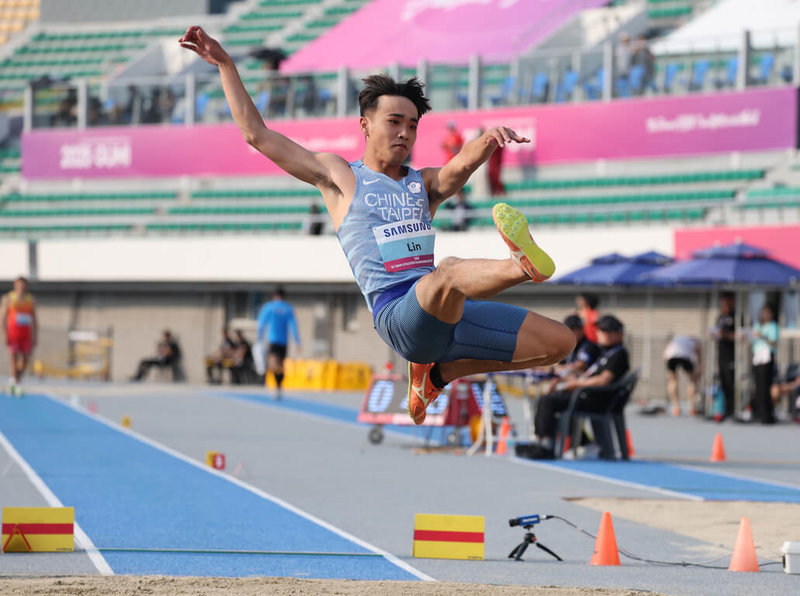 台灣男子跳遠好手林佳興(圖)30日在2025亞洲田徑錦標賽決賽,以7公尺73的成績獲得第8名。(中華民國田徑協會提供)中央社記者黎建忠傳真 114年5月30日
