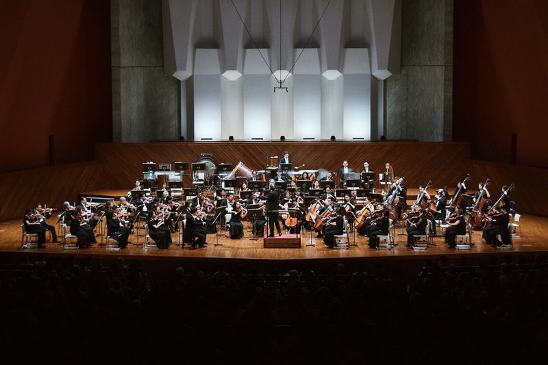 NSO國家交響樂團31日在日本熊本縣立劇場舉行「來自台灣」日本巡演音樂會首場演出,以音樂文化進行台日交流。(NSO國家交響樂團提供)中央社記者趙靜瑜傳真 114年5月31日