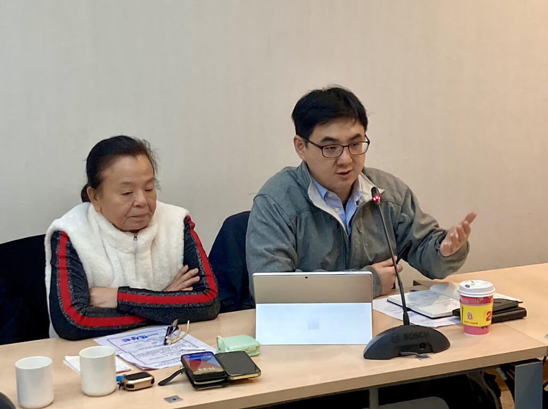 無黨籍彰化縣議員吳韋達(右)2日加入台灣民眾黨。民眾黨彰化縣黨部指出,彰化原已有縣議員張雪如(左)深耕基層,未來2人將合作,為地方建設發聲。(民眾黨彰化縣黨部提供)中央社記者鄭維真傳真 114年6月2日