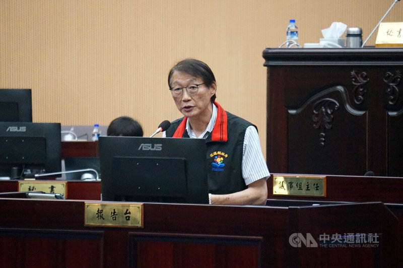 花蓮縣議會3日總質詢,有議員關心「增裕公所建設財源專案補助款」用途,財政處長劉台文(圖)答詢表示,先給鄉鎮急需基礎建設。中央社記者張祈攝 114年6月3日