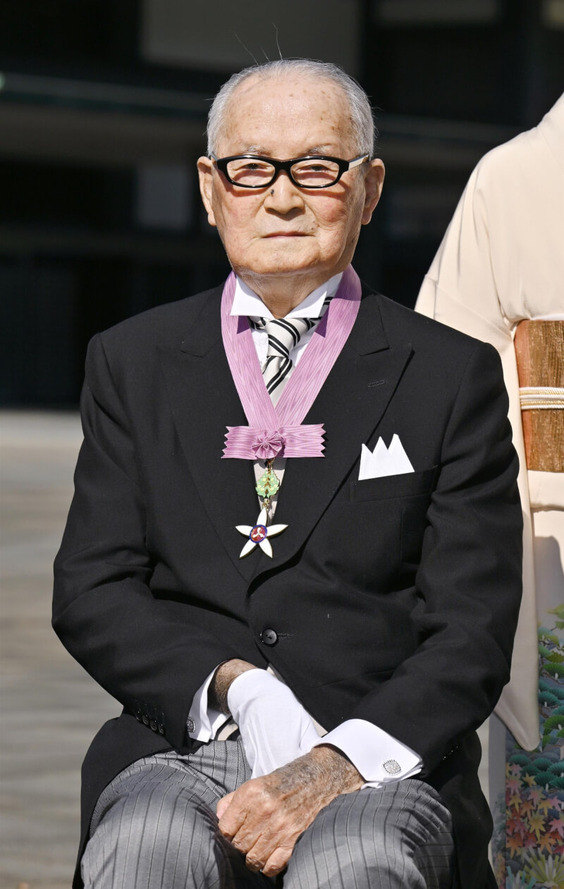 長嶋茂雄2021年獲頒文化勳章。(共同社)