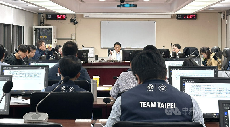 台北市議會法規委員會4日討論由北市府訂定「台北市氫能及其他新興能源發展推廣辦法」,議會質疑配套不足等狀況,先暫擱後市府應於3週內補充資料給議會後再報告。中央社記者劉建邦攝 114年6月4日