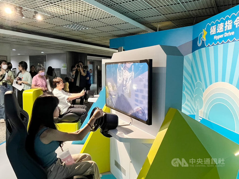 國立科學工藝博物館推出「Next Power氫能站」特展,以「氫動力.新未來」為核心理念,透過賽車遊戲、加氫站等互動設施,介紹氫能知識、實際應用及未來潛力,展期持續至28日。中央社記者林巧璉攝 114年6月6日