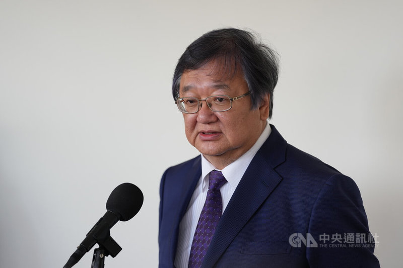 台灣急診醫師斷崖式的流失,引發關注。衛福部長邱泰源(圖)9日受訪表示,衛福部一直在改善急診的環境,不管是醫、護,當然這牽涉到工作、壓力、時數,都會請院方做好合理的調配。中央社記者徐肇昌攝 114年6月9日