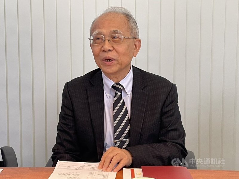 亞力副董事長暨總經理鄭朝彬(圖)11日表示,今年受惠半導體擴廠、台電強韌電網計畫、電信人工智慧(AI)數據中心布局3大成長動能,今年營運成長樂觀。中央社記者鍾榮峰攝 114年6月11日