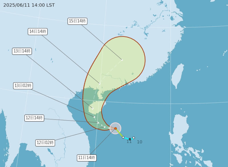 圖為中央氣象署11日下午2時公布颱風蝴蝶路徑預報圖。(圖取自氣象署網頁cwa.gov.tw)
