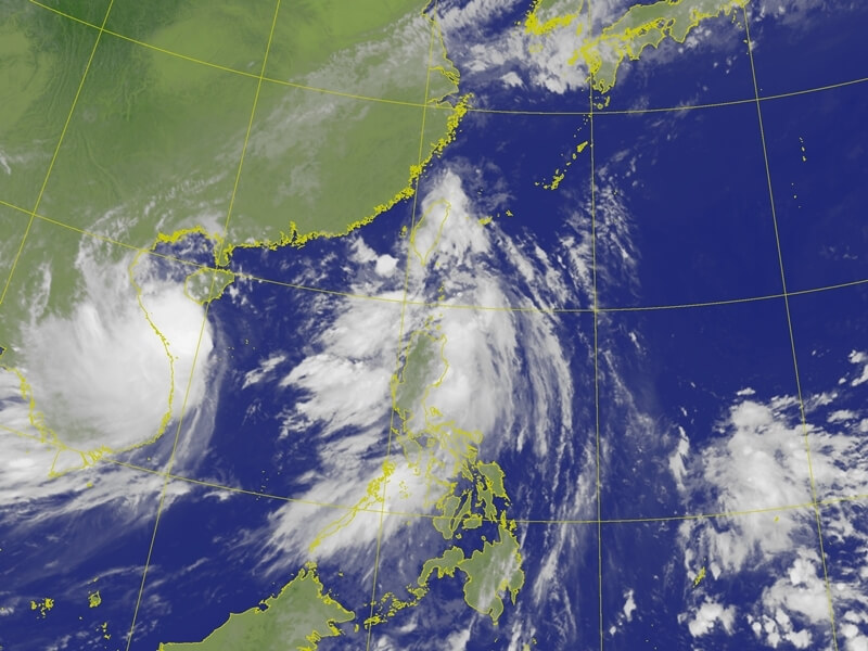 12日下午12時40分台灣附近衛星雲圖。(圖取自氣象署網頁www.cwa.gov.tw)