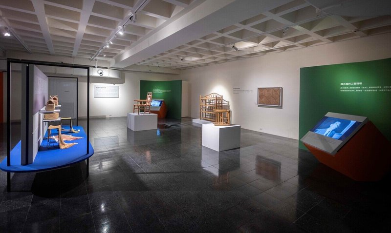 國立台灣工藝研究發展中心走過70年推廣歷程，推出「工藝 台灣－永續之道」展覽，13日辦理開展儀式，以時間軸呈現台灣工藝從傳統到當代。（工藝中心提供）中央社記者蕭博陽南投縣傳真  114年6月13日